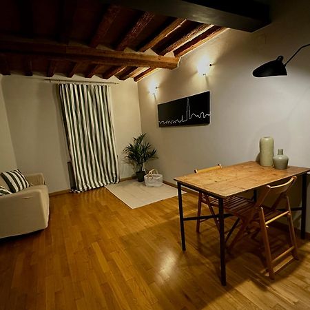 Maison Vert Appartamento In Centro Storico A Modena Ngoại thất bức ảnh
